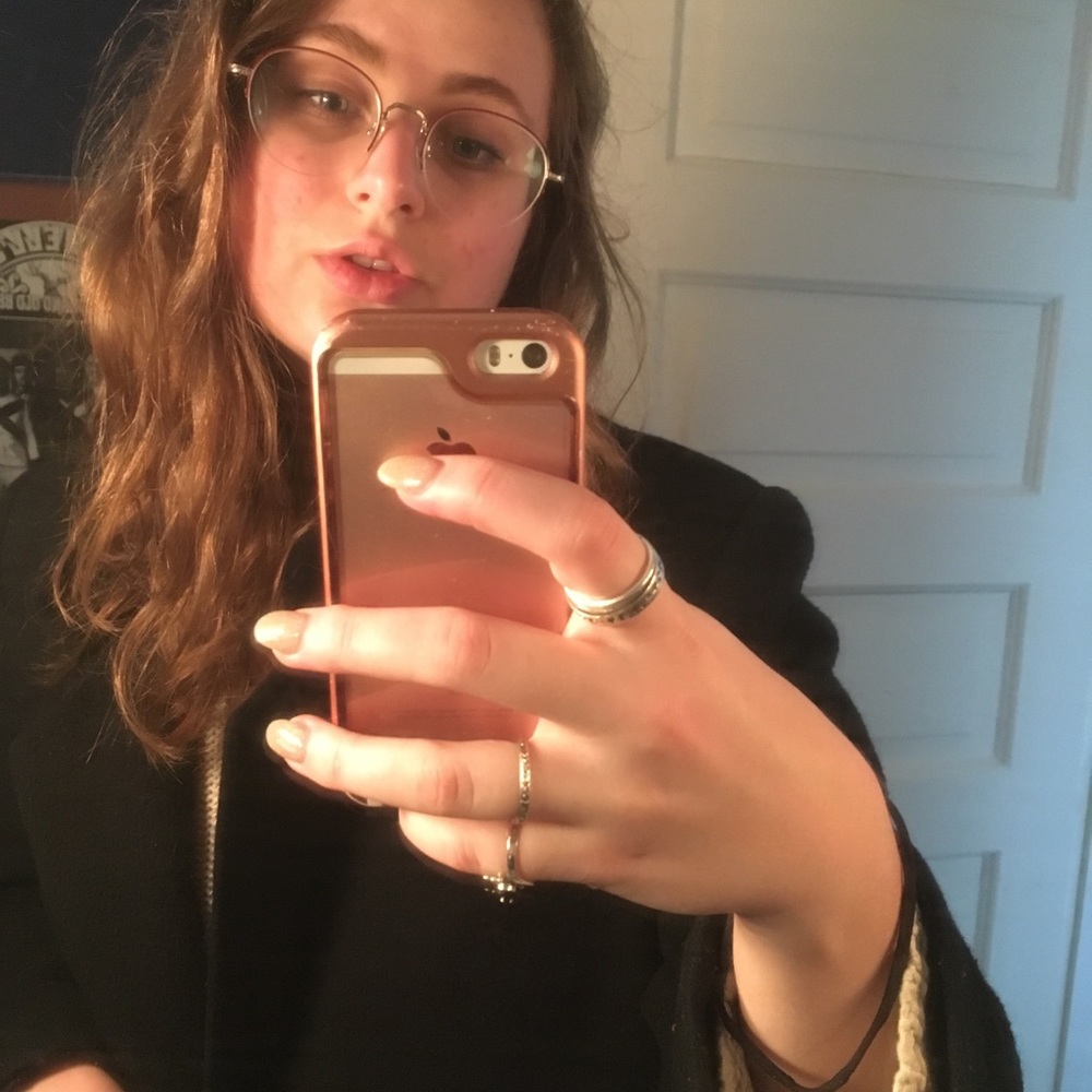 Meet your Posher, Nora